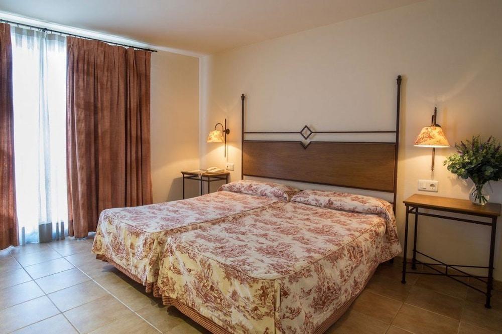 Hotel Sant Jordi Montbrió del Camp