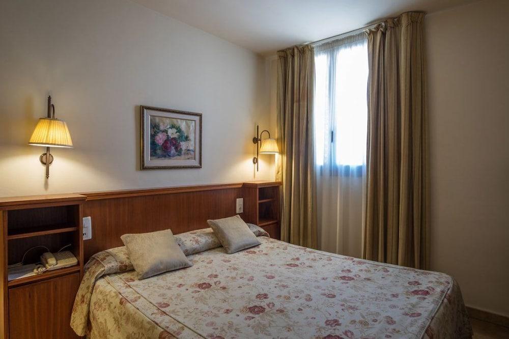 Sant Jordi Hotel 3*