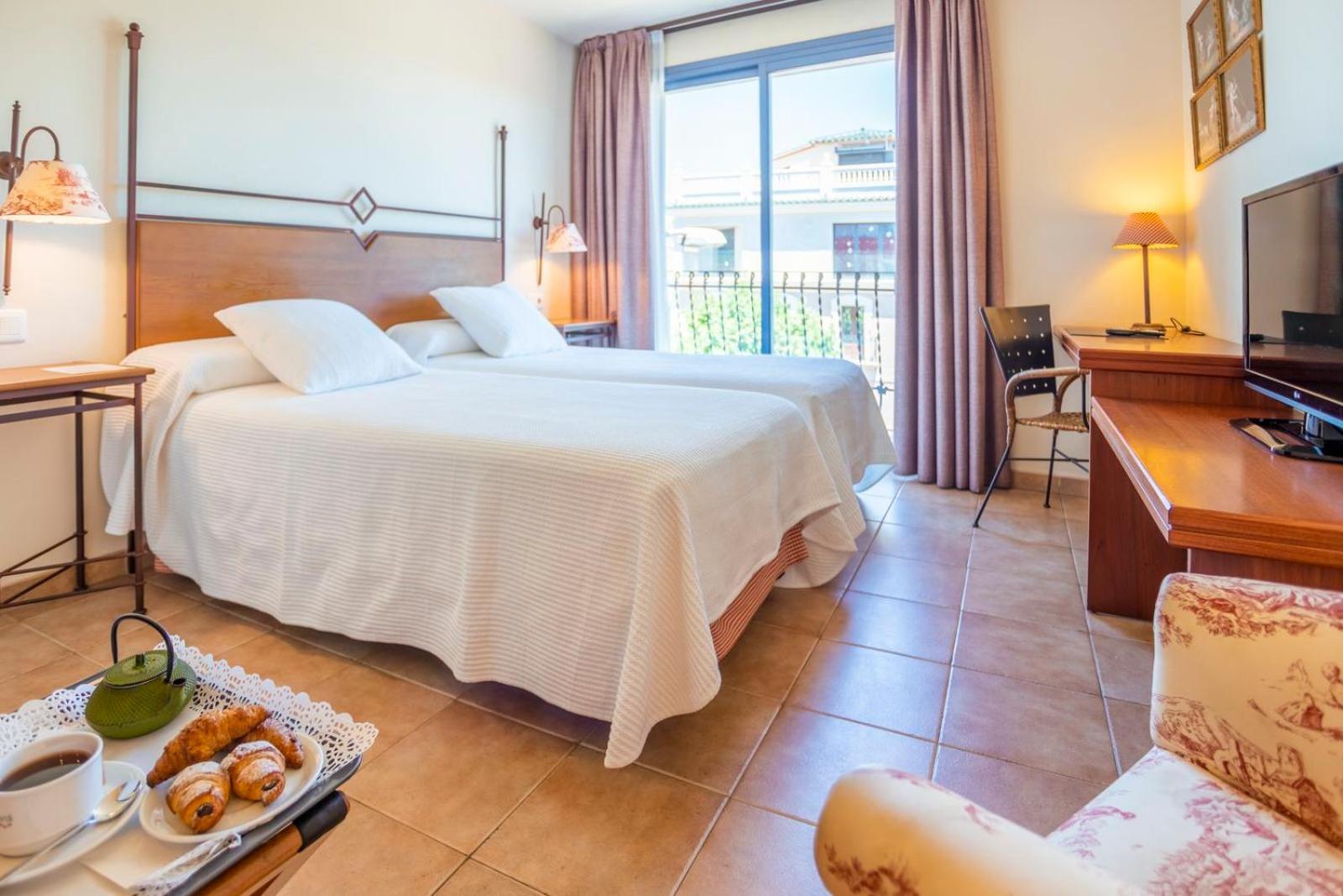 Hotel Sant Jordi 3*
